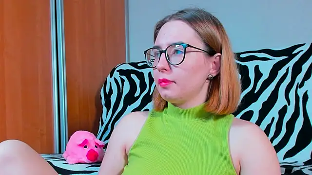 Snapshot of VeronikaKissuchi chatting on 02/23/25, 01:57 VeronikaKissuchi online show from 02/23/25, 01:57
