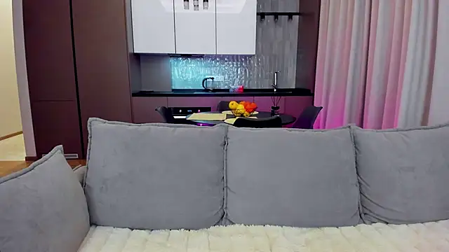 Snapshot of sexyangeloux chatting on 12/11/24, 06:31 sexyangeloux online show from 12/11/24, 06:31