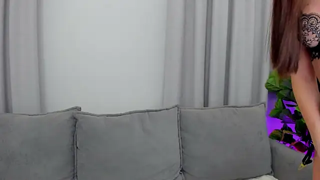 Snapshot of sexyangeloux chatting on 03/09/25, 08:10 sexyangeloux online show from 03/09/25, 08:10