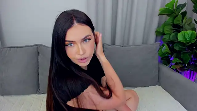 Snapshot of sexyangeloux chatting on 08/07/26, 09:06 sexyangeloux online show from 08/07/26, 09:06
