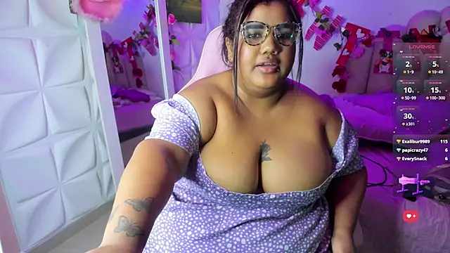 Snapshot of NaomiAsha chatting on 02/19/25, 07:28 NaomiAsha online show from 02/19/25, 07:28