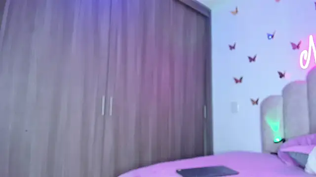 Snapshot of NaomiAsha chatting on 09/14/25, 11:20 NaomiAsha online show from 09/14/25, 11:20