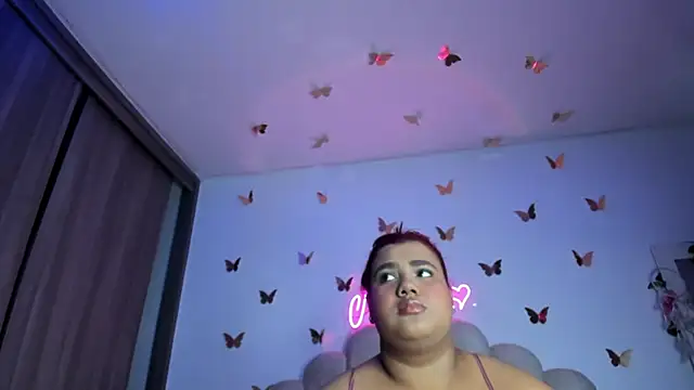 Snapshot of NaomiAsha chatting on 10/25/25, 11:32 NaomiAsha online show from 10/25/25, 11:32