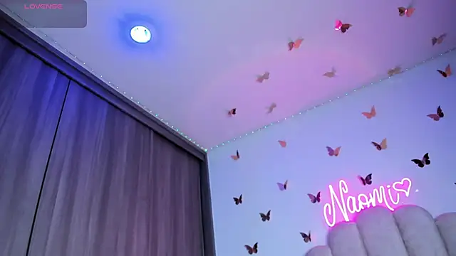 Snapshot of NaomiAsha chatting on 10/30/25, 11:27 NaomiAsha online show from 10/30/25, 11:27