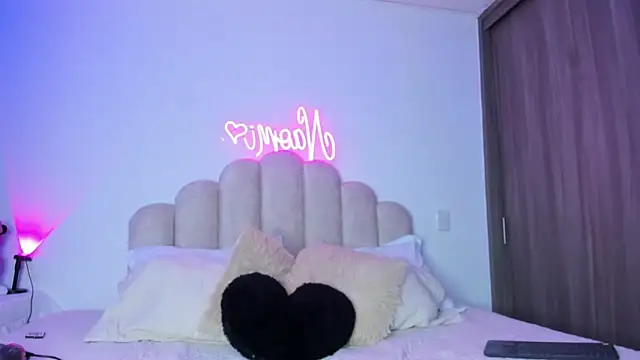 NaomiAsha online show from 02/23/26, 08:17