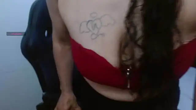 Snapshot of AlexandraJones_ chatting on 09/28/25, 10:37 AlexandraJones online show from 09/28/25, 10:37