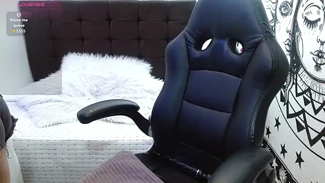 AlexandraJones  online show from 02/16/26, 10:28