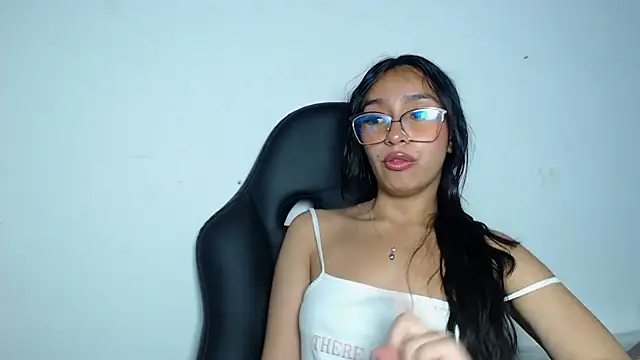 Stefanygp online show from 03/13/25, 06:01