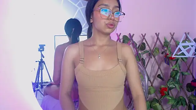 Stefanygp online show from 03/21/25, 04:07