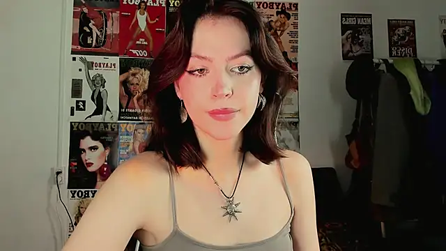 Niky  Jess online show from 12/03/25, 01:53