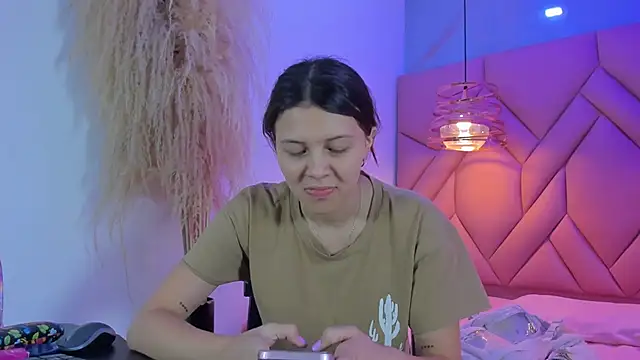 AngelaaCute  online show from 01/29/25, 12:02