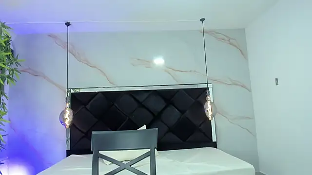 AngelaaCute  online show from 10/10/25, 12:15