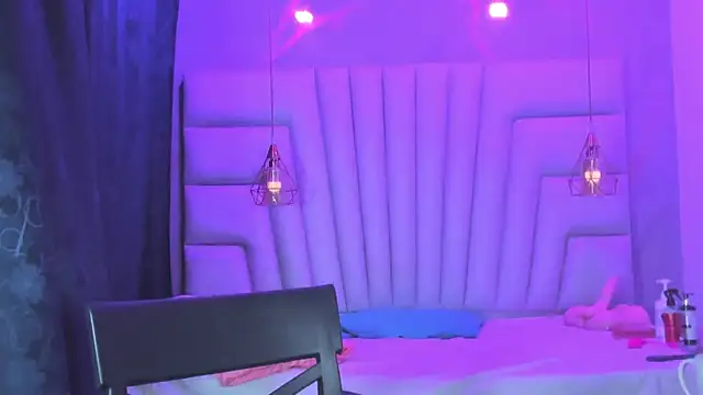 AngelaaCute  online show from 04/13/26, 12:32