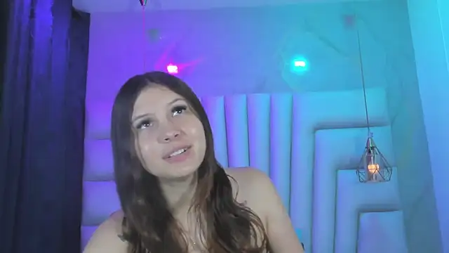 AngelaaCute  online show from 04/17/26, 12:19