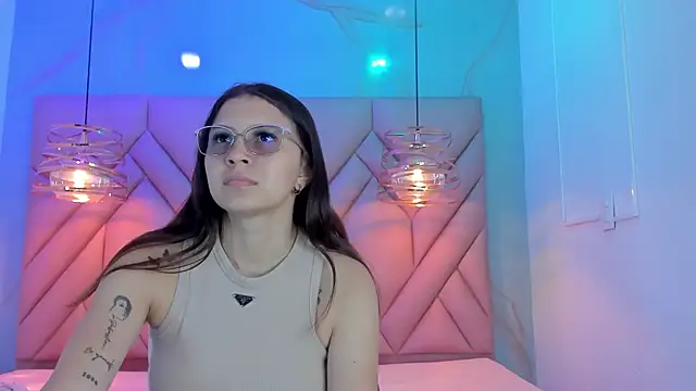 AngelaaCute  online show from 07/11/26, 11:57