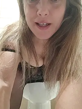 Snapshot of Dark_Angel_22 chatting on 11/13/25, 07:24 Dark Angel 22 online show from 11/13/25, 07:24