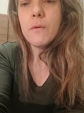 Snapshot of Dark_Angel_22 chatting on 11/21/25, 01:15 Dark Angel 22 online show from 11/21/25, 01:15