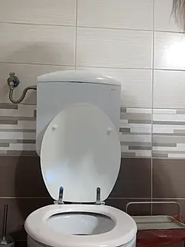 Snapshot of Dark_Angel_22 chatting on 12/16/25, 07:41 Dark Angel 22 online show from 12/16/25, 07:41