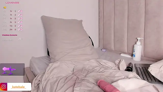 Snapshot of Kate_bale chatting on 12/06/24, 11:25 Kate bale online show from 12/06/24, 11:25