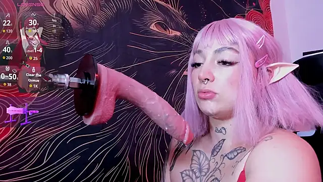 Snapshot of annika_taylor chatting on 07/19/26, 10:57 annika taylor online show from 07/19/26, 10:57