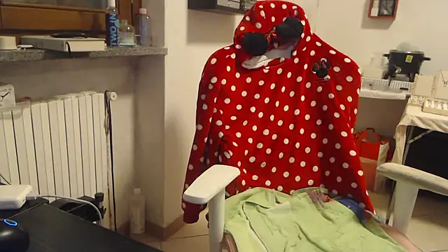 Snapshot of valerysexy chatting on 11/02/25, 10:45 valerysexy online show from 11/02/25, 10:45