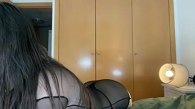 SweetTits26 online show from 05/13/26, 11:55