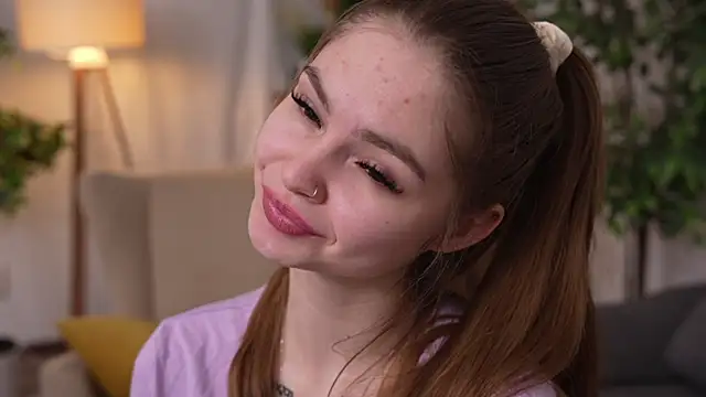 Snapshot of CherrylReid chatting on 12/20/24, 02:41 CherrylReid online show from 12/20/24, 02:41