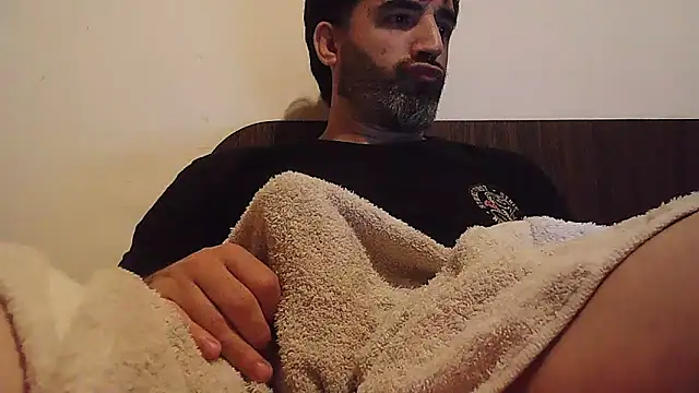 ozzypsico13 online show from 11/22/25, 04:33