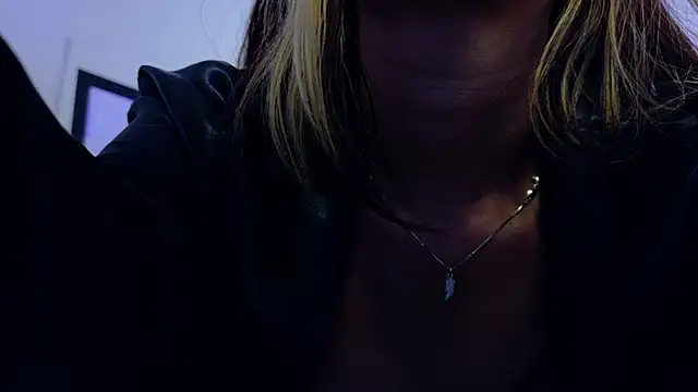 Skinny hottie18 online show from 02/10/25, 04:58