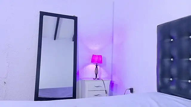 Skinny hottie18 online show from 07/10/26, 02:41