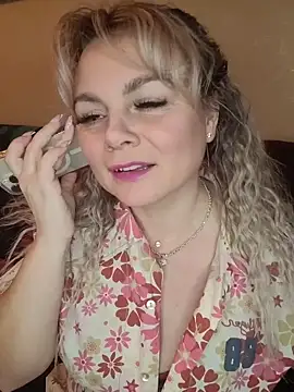 candy queeen online show from 02/17/26, 05:19