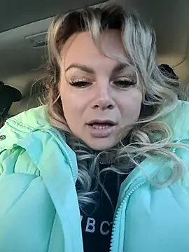 candy queeen online show from 04/15/26, 02:51