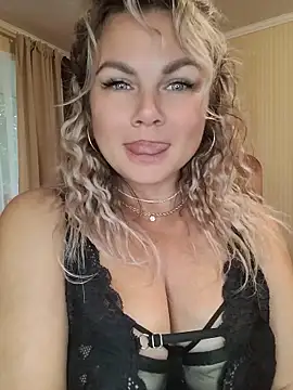 candy queeen online show from 07/02/26, 04:40