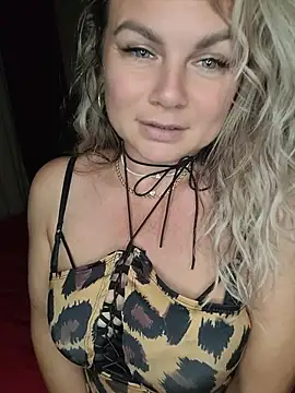 candy queeen online show from 07/07/26, 10:03