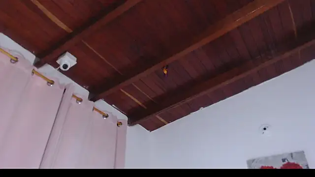 Amara Red online show from 04/08/26, 11:21