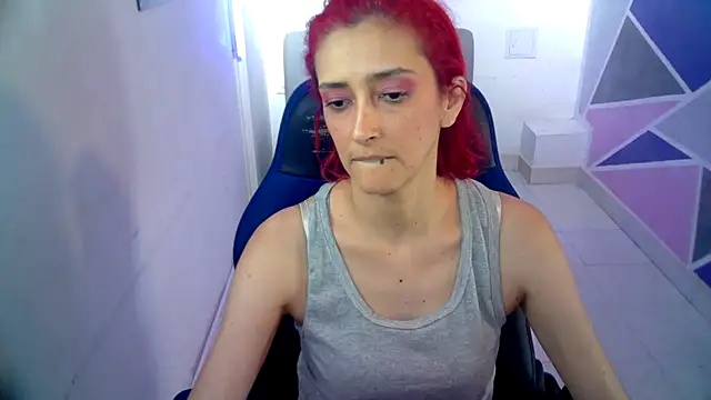 Snapshot of Ruby_Your_Milf chatting on 12/28/24, 09:08 Ruby Your Milf online show from 12/28/24, 09:08