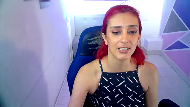 Snapshot of Ruby_Your_Milf chatting on 01/15/25, 02:27 Ruby Your Milf online show from 01/15/25, 02:27