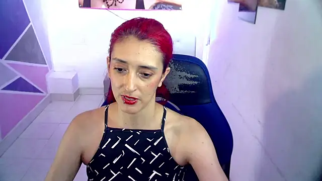 Snapshot of Ruby_Your_Milf chatting on 01/21/25, 08:43 Ruby Your Milf online show from 01/21/25, 08:43