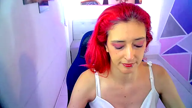 Snapshot of Ruby_Your_Milf chatting on 01/25/25, 04:24 Ruby Your Milf online show from 01/25/25, 04:24