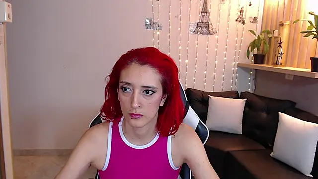 Snapshot of Ruby_Your_Milf chatting on 02/19/25, 09:03 Ruby Your Milf online show from 02/19/25, 09:03