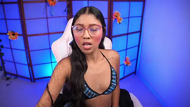 small emilie online show from 10/02/25, 01:18