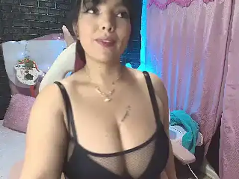 loren tits24 online show from 01/02/25, 12:23