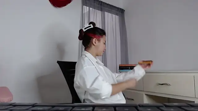 melody  bleir online show from 03/04/26, 08:37