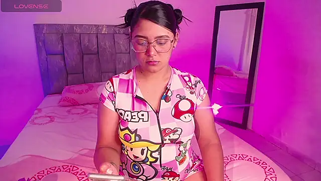 DIANEE 01 online show from 11/05/25, 08:42