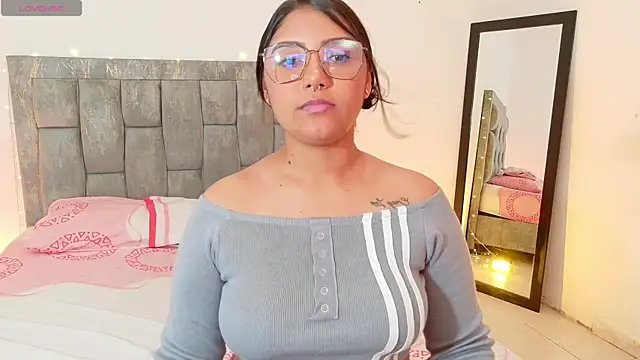 DIANEE 01 online show from 05/27/26, 10:51
