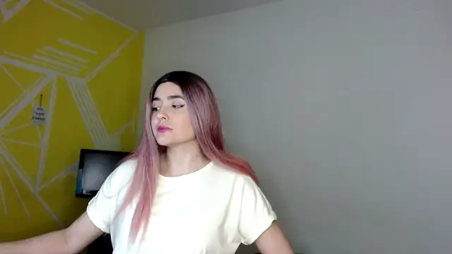 Snapshot of Nikolle_Rouss chatting on 01/03/25, 11:01 Nikolle Rouss online show from 01/03/25, 11:01