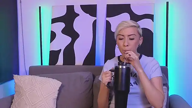 jane hart  online show from 12/27/24, 04:04