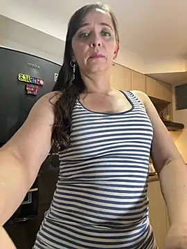 Snapshot of natalie_cowens chatting on 07/08/26, 11:31 natalie cowens online show from 07/08/26, 11:31