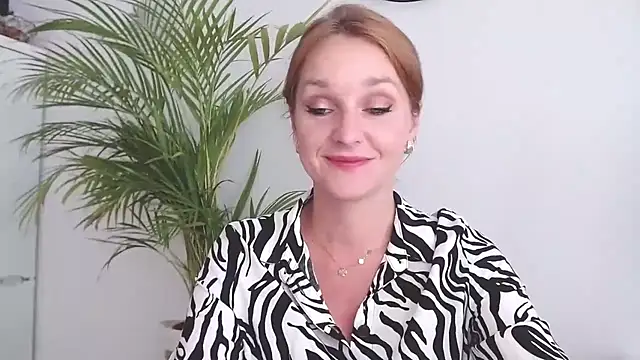 AliciaDesire online show from 09/29/25, 01:38