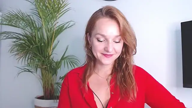 AliciaDesire online show from 10/21/25, 06:47